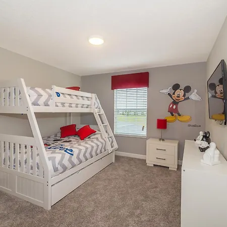 Luxury Townhouses 18 Minutes Away From Disney!